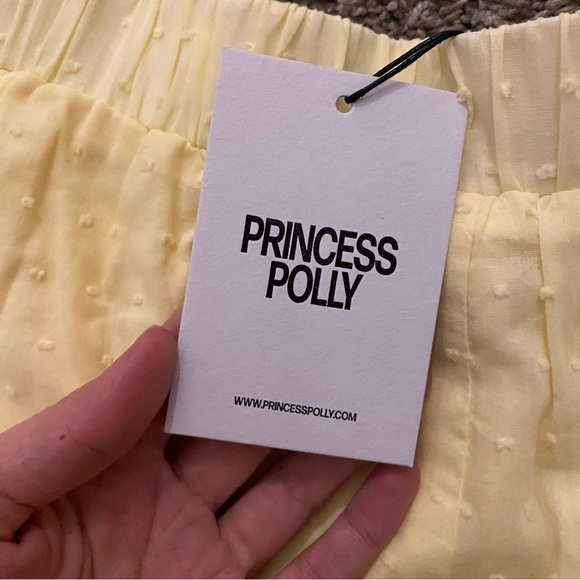 Princess Polly yes to Heaven short - Picture 6 of 9